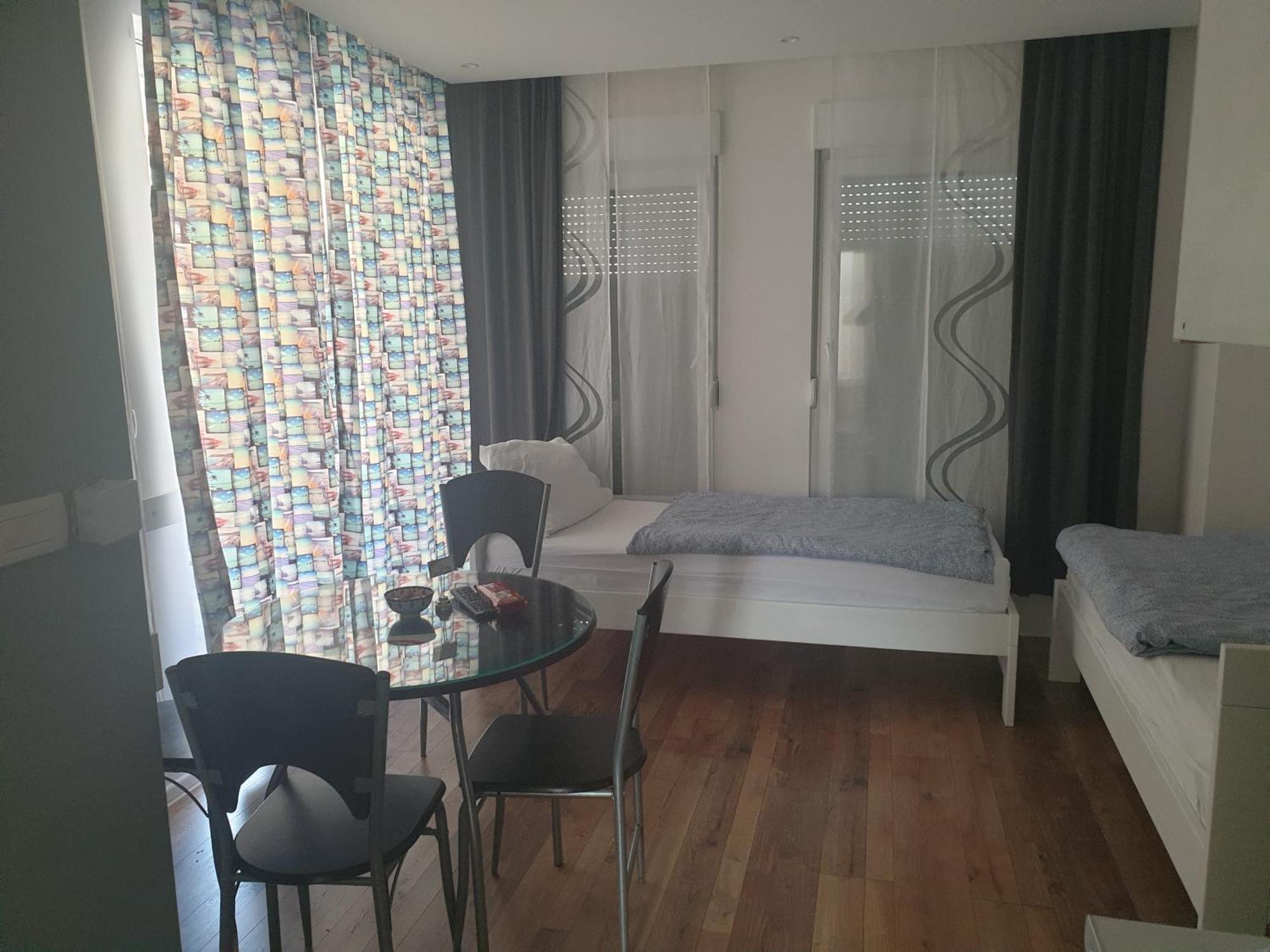 Villa Flower With Free Onsite Parking Mostar Room photo